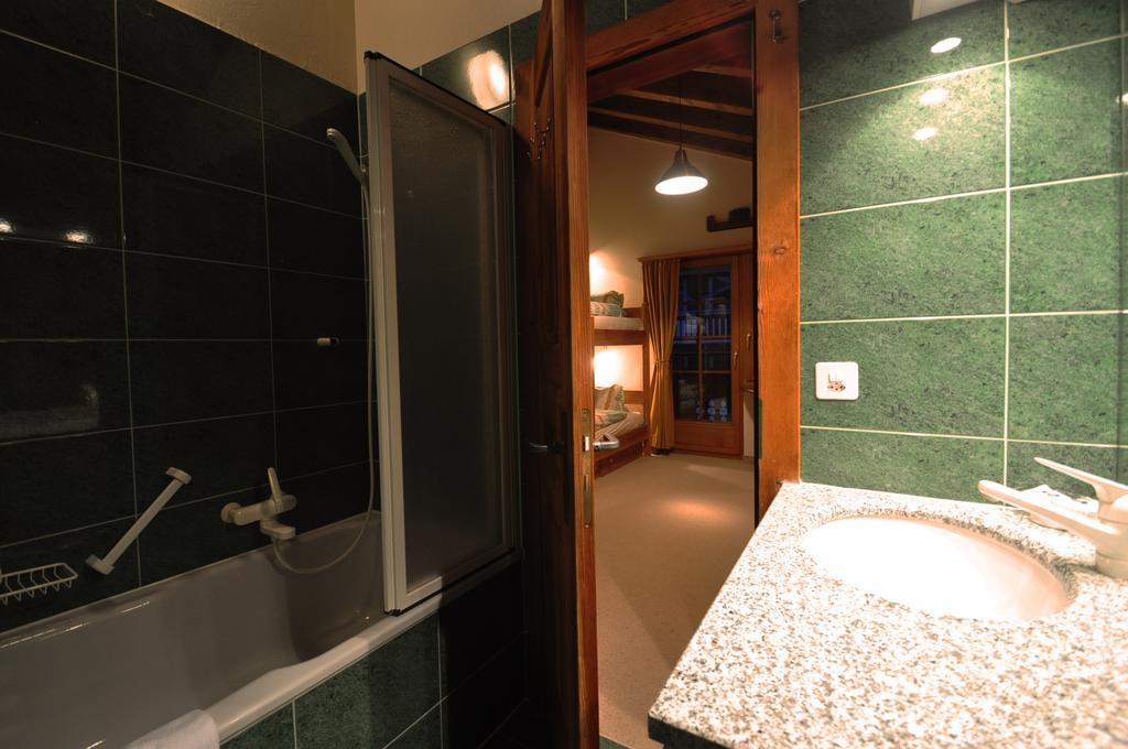 Haus Tiefbach - Apartment Cervino Zermatt Eksteriør billede