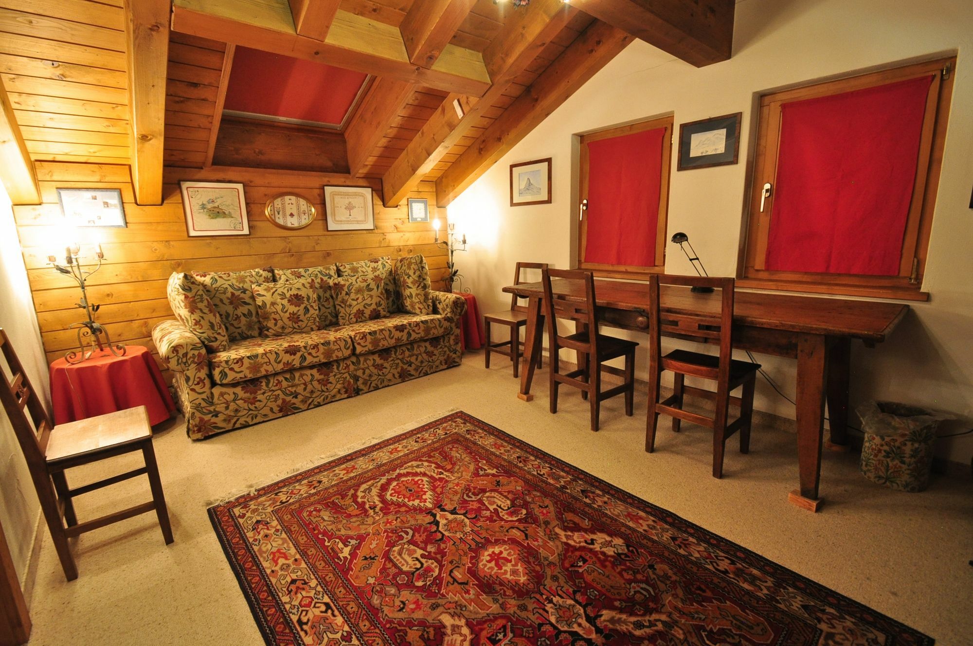 Haus Tiefbach - Apartment Cervino Zermatt Eksteriør billede