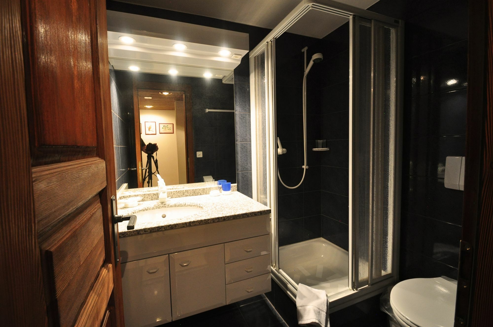 Haus Tiefbach - Apartment Cervino Zermatt Eksteriør billede